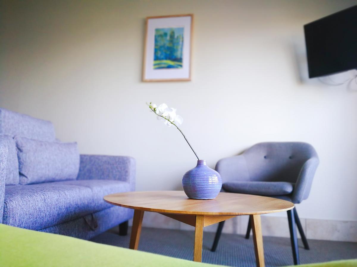Le Chalet Suisse Motel Lago Taupo Esterno foto